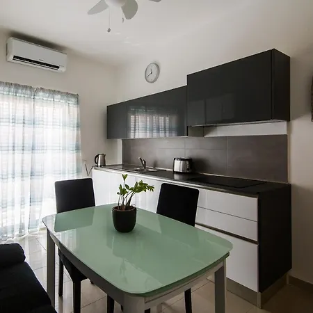 Apartman The Burrow By The Sea *