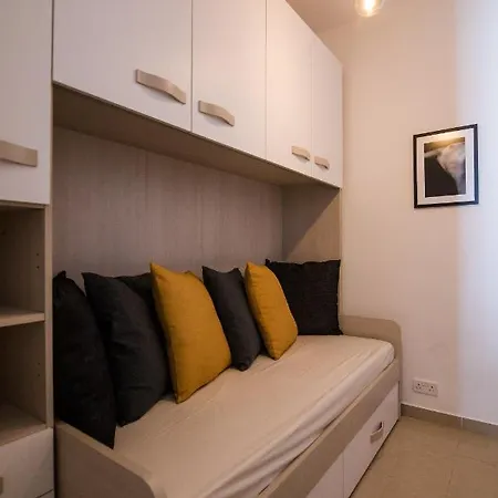 Appartamento The Burrow By The Sea St. Paul's Bay